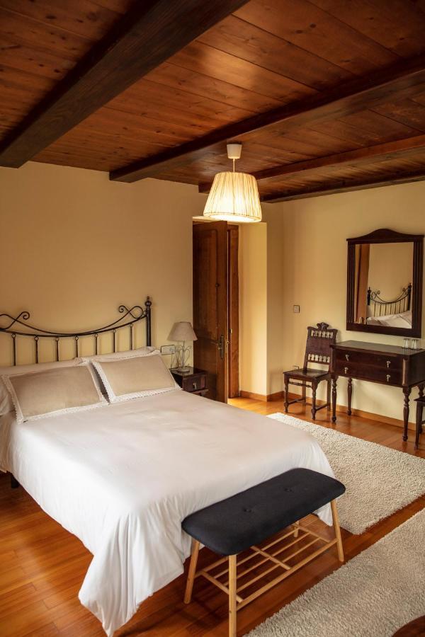 Lugar Del Rio Guest House Couzadoiro Luaran gambar