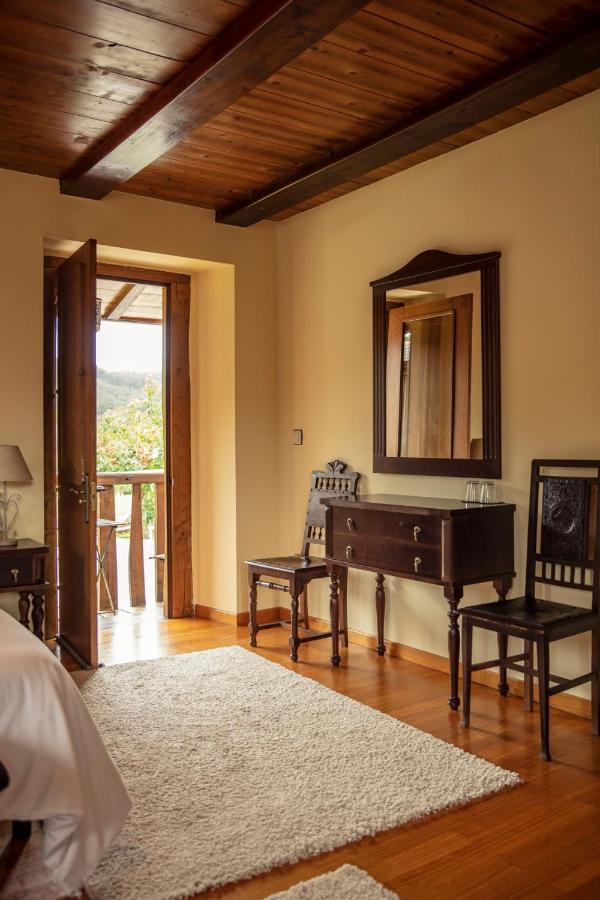 Lugar Del Rio Guest House Couzadoiro Luaran gambar