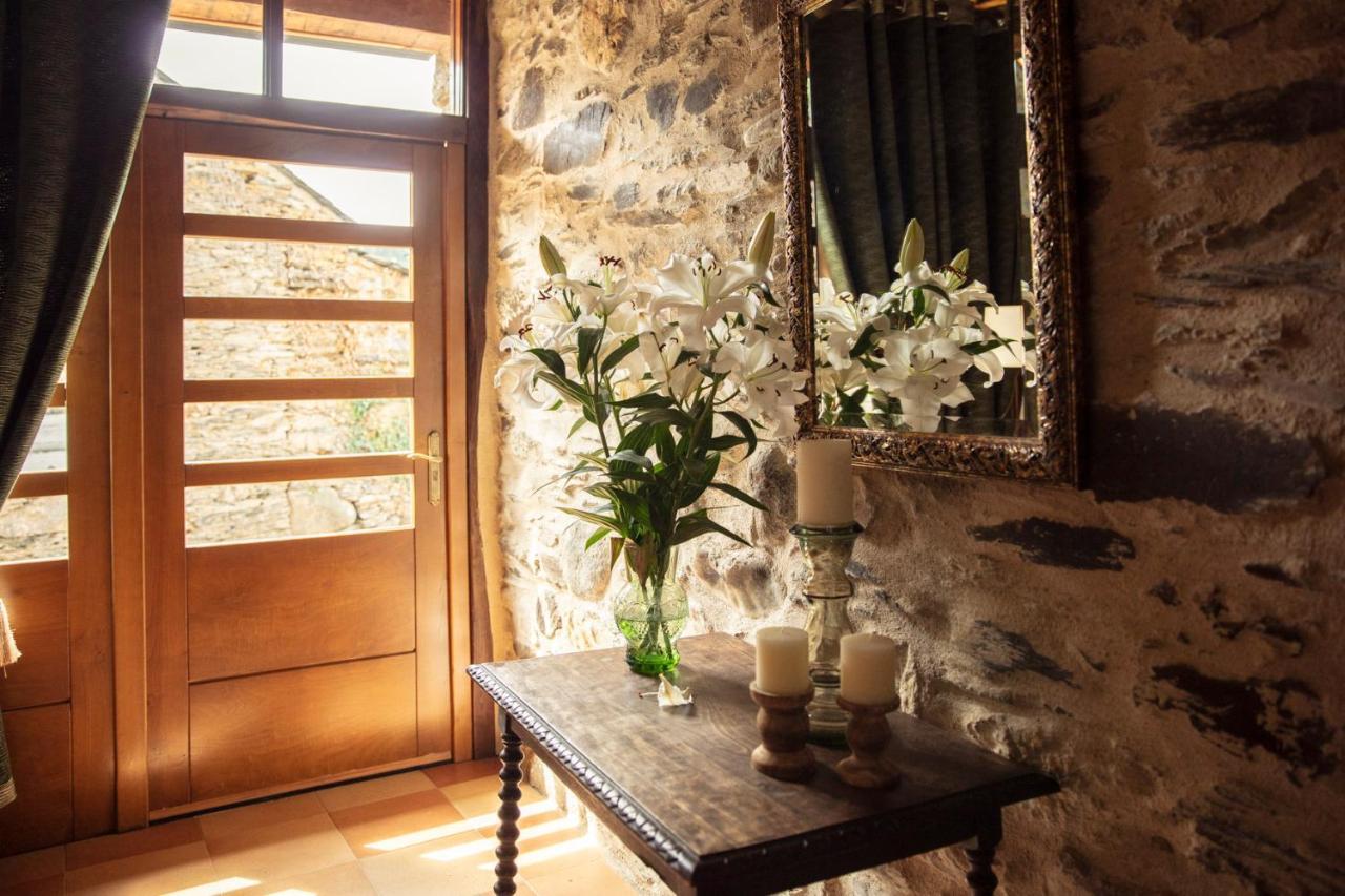 Lugar Del Rio Guest House Couzadoiro Luaran gambar